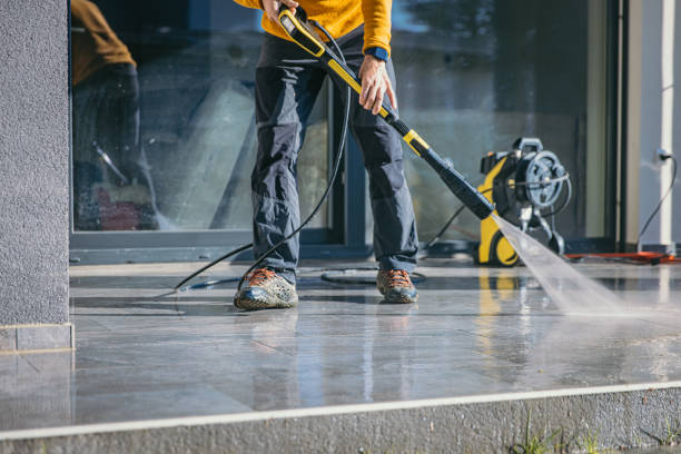Best Graffiti Removal  in Mcfarland, WI